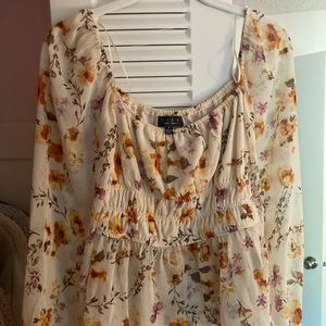 Super cute fall blouse
